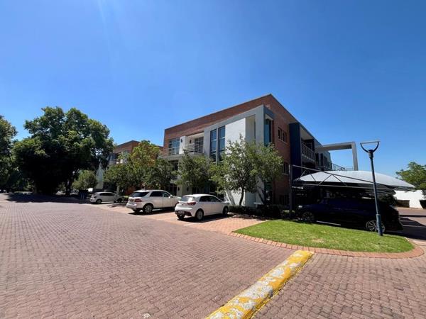 369 m² Office Space