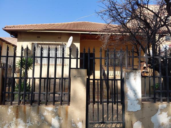 10 Bedroom House