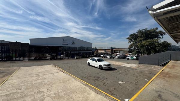 1 615 m² Industrial space