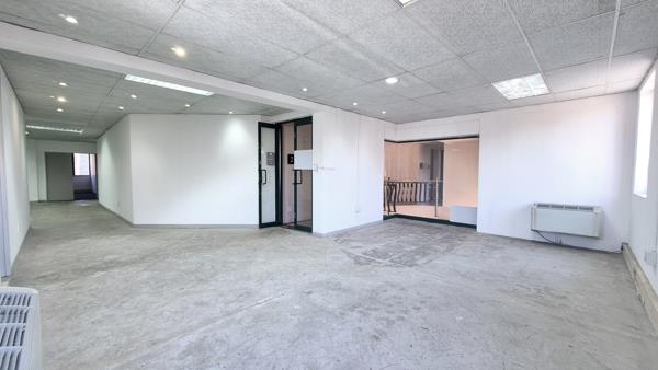 376 m² Commercial space