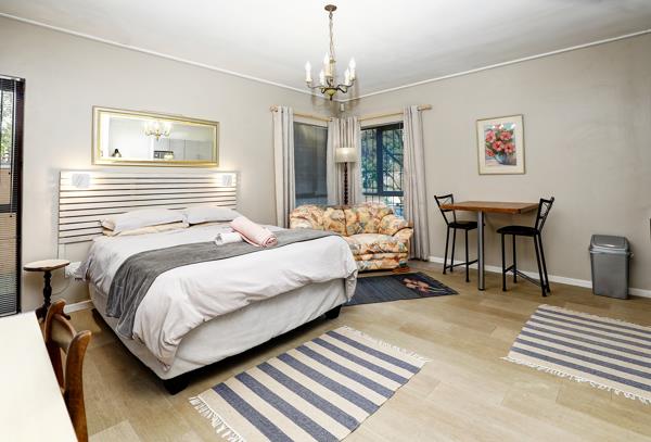 0.5 Bedroom Flat