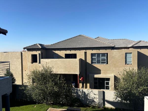 6 Bedroom House