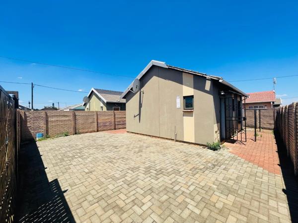 2 Bedroom House