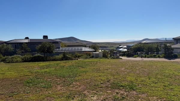 1 124 m² Land