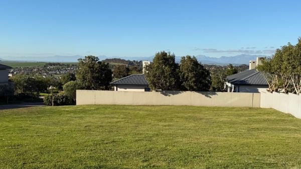 769 m² Land
