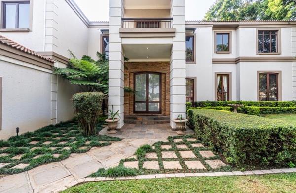 6 Bedroom House