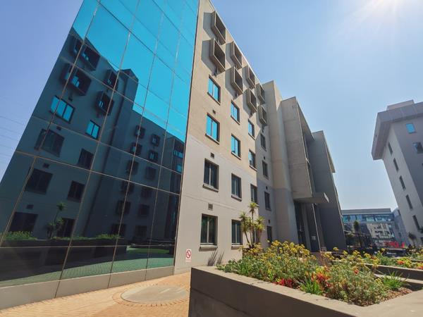 594 m² Commercial space