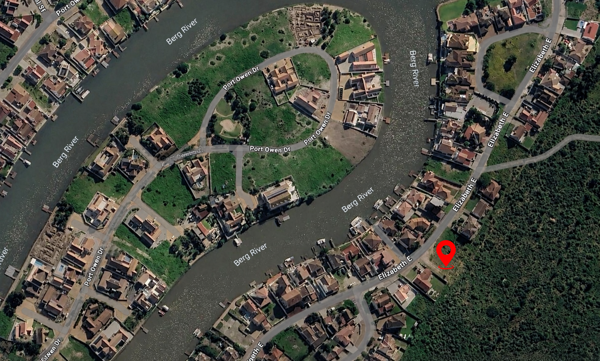 600 m² Land