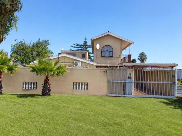 5 Bedroom House