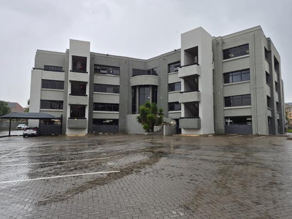 330 m² Commercial space