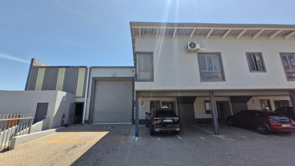 366 m² Industrial space