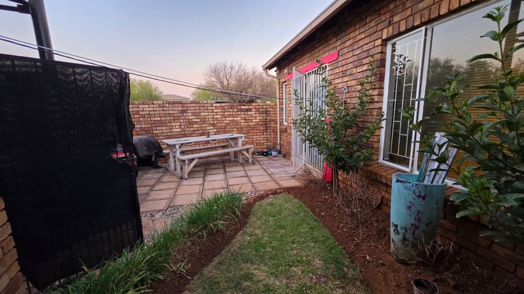 2 Bedroom Townhouse