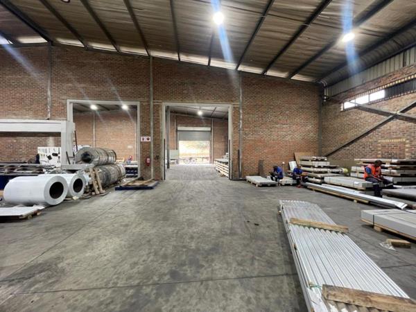 1 070 m² Industrial space