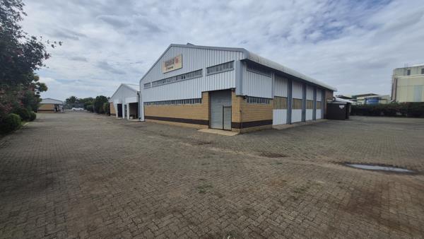 2 030 m² Industrial space