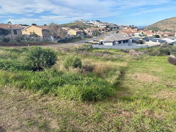 800 m² Land