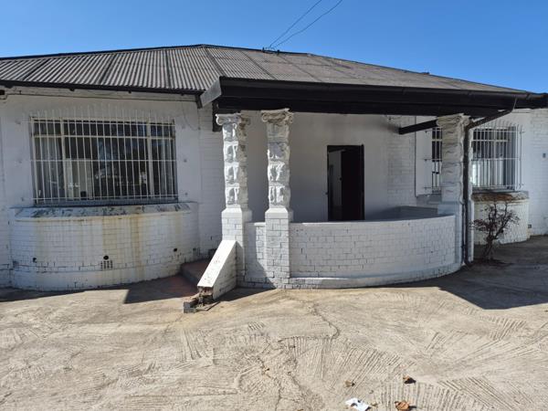 10 Bedroom House