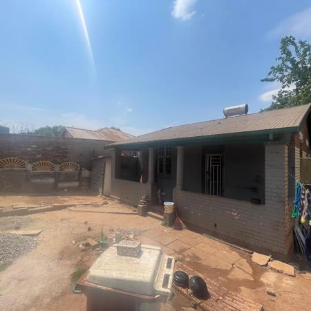 7 Bedroom House