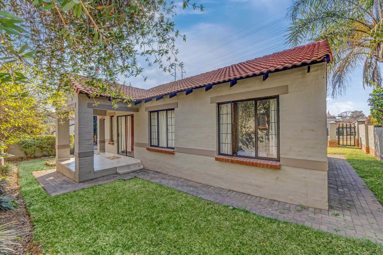 2 Bedroom House in Bloubosrand