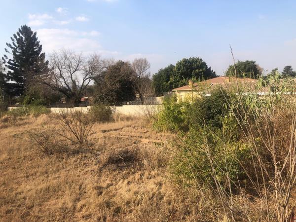 3 933 m² Land