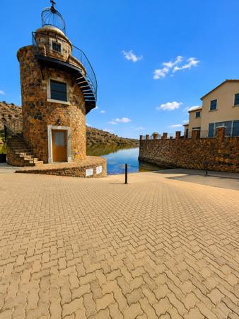 1 132 m² Land