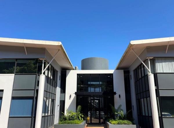 215 m² Office Space