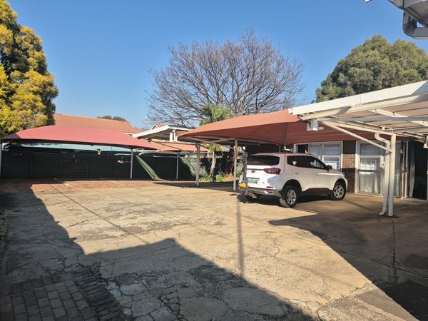 11 Bedroom House