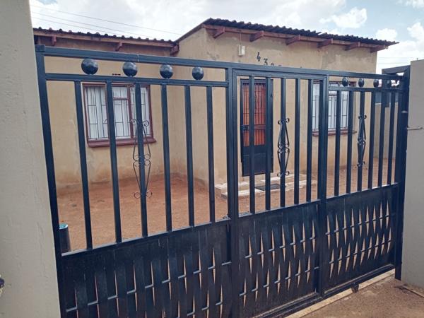 2 Bedroom House