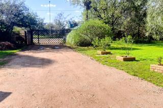 1.5 ha Smallholding