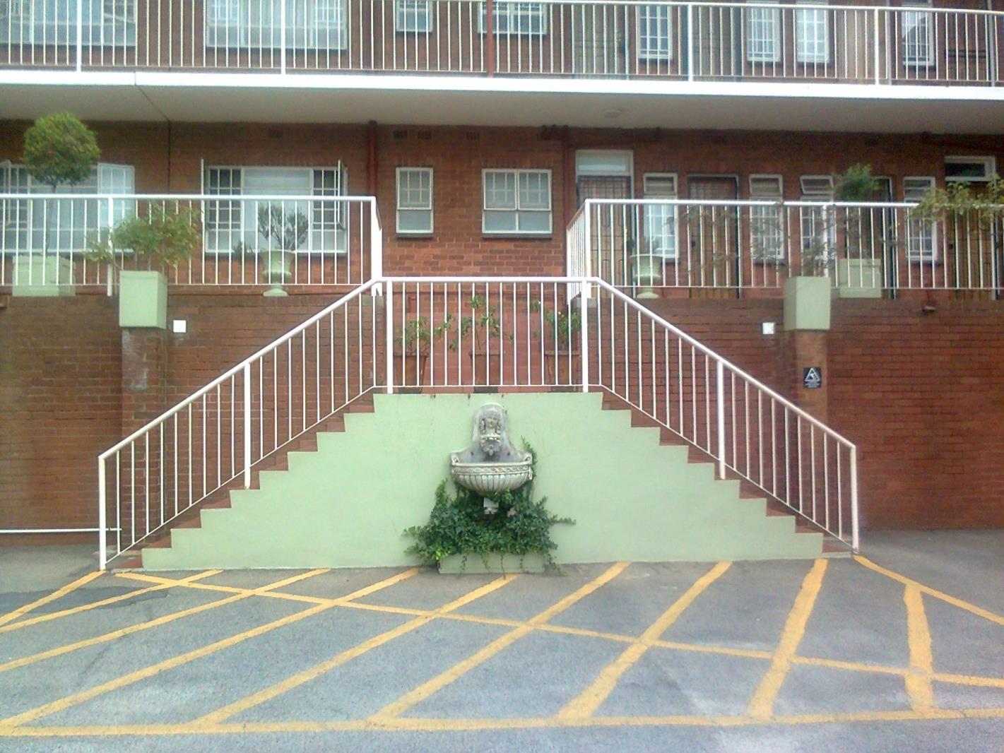 2 Bedroom Apartment in Northcliff