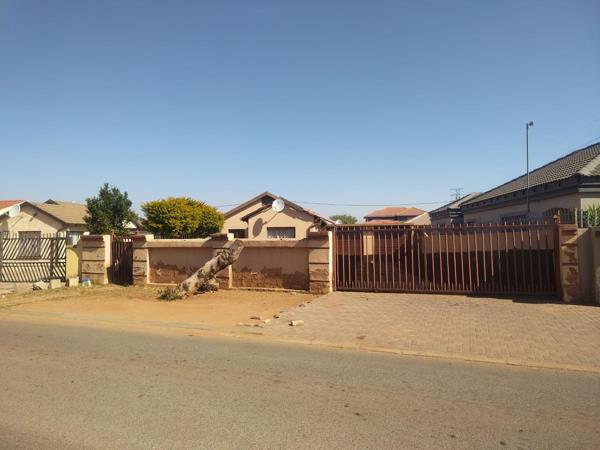 2 Bedroom House
