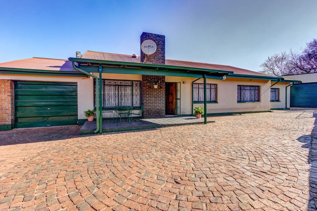4 Bedroom House