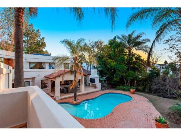 6 Bedroom House