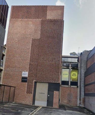 400 m² Commercial space