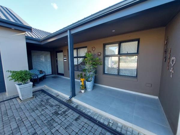 3 Bedroom Simplex
