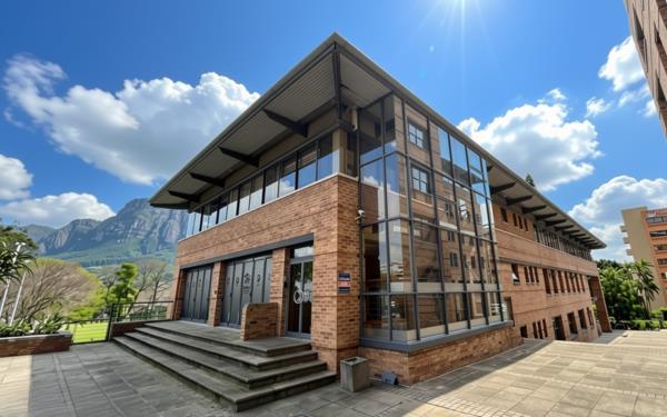 243 m² Office Space
