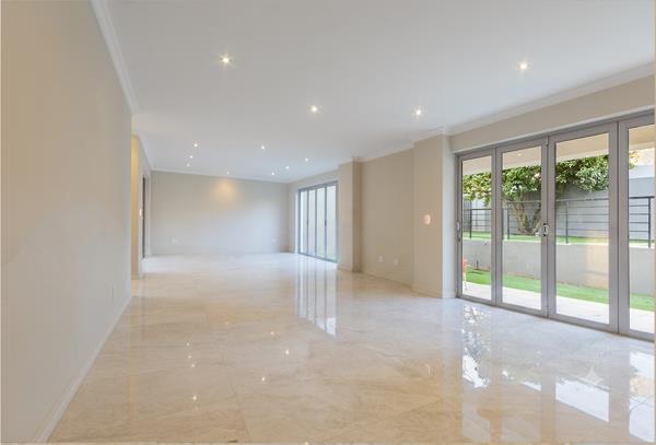 5 Bedroom Townhouse