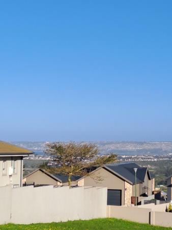 585 m² Land