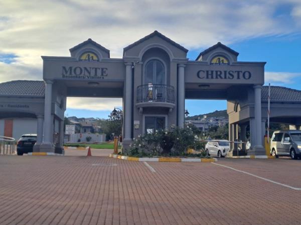 573 m² Land