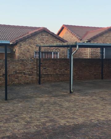 2 Bedroom Townhouse