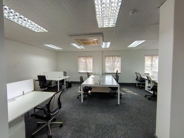 144 m² Office Space