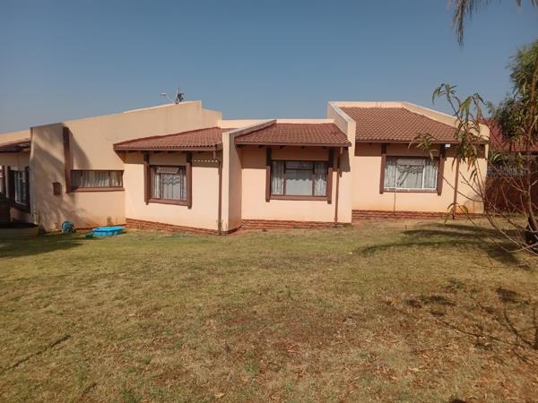 5 Bedroom House