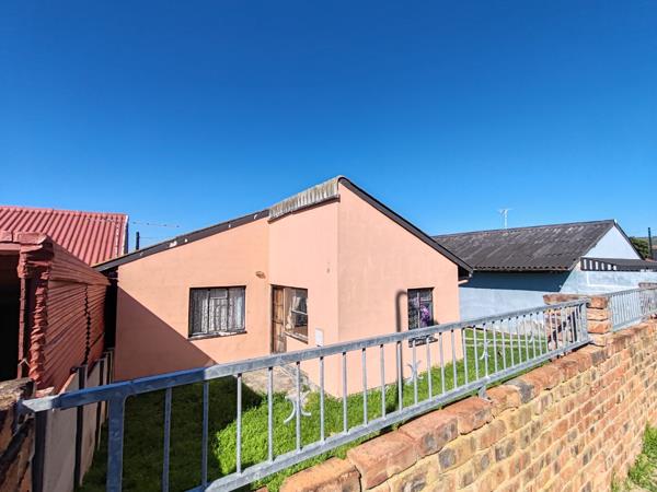 2 Bedroom House