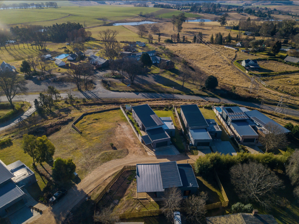 720 m² Land