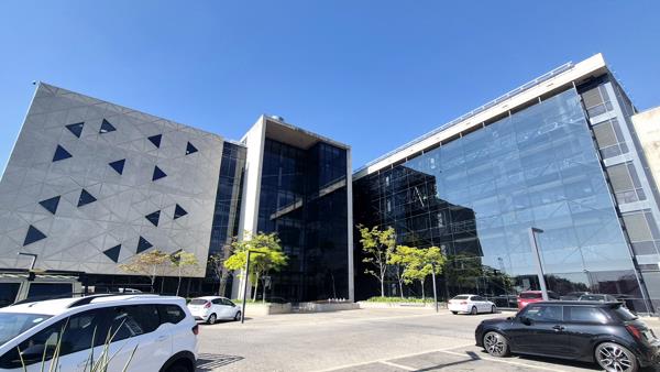 229 m² Commercial space