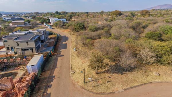 1 228 m² Land