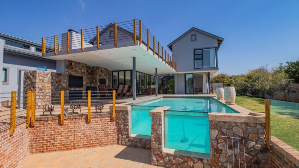 5 Bedroom House