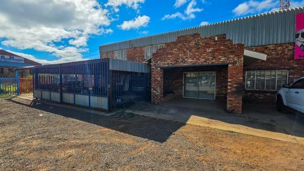 390 m² Commercial space