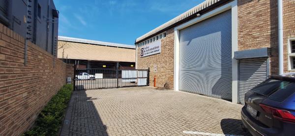 679 m² Industrial space