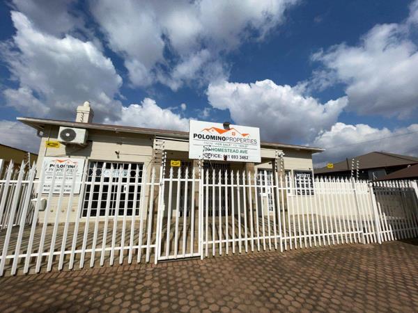350 m² Commercial space