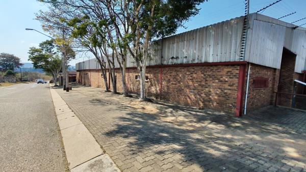 1 072 m² Industrial space
